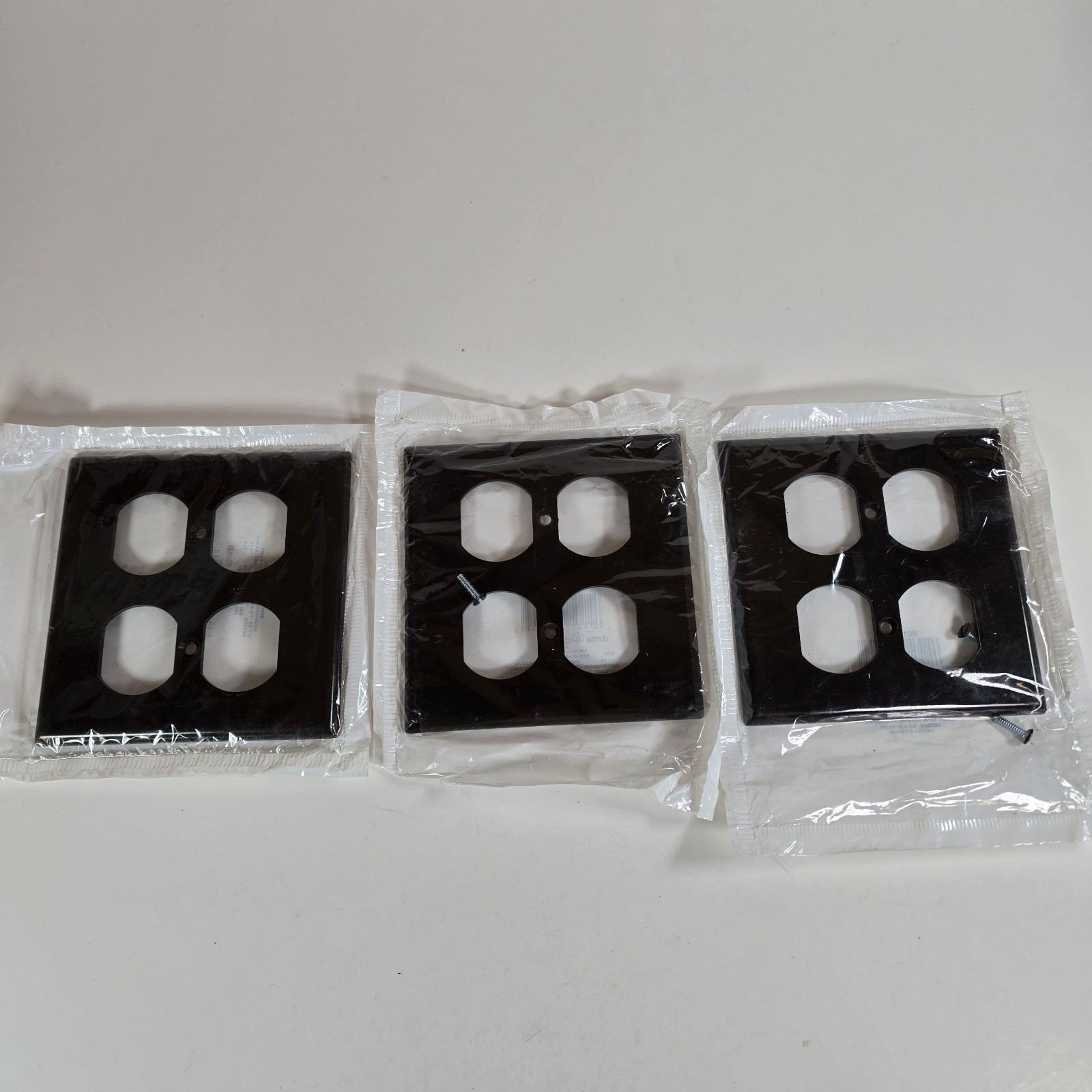 Leviton Brown 2-Gang Outlet Cover Duplex Receptacle Plastic 85016 Lot Of 3