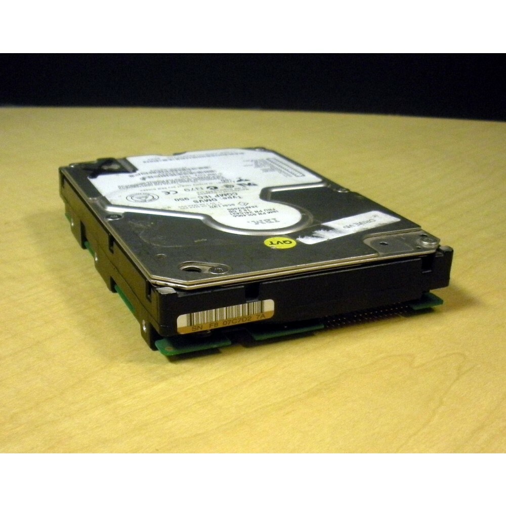 IBM 09L4056 18.2GB 10K 3.5in SCSI Hard Drive