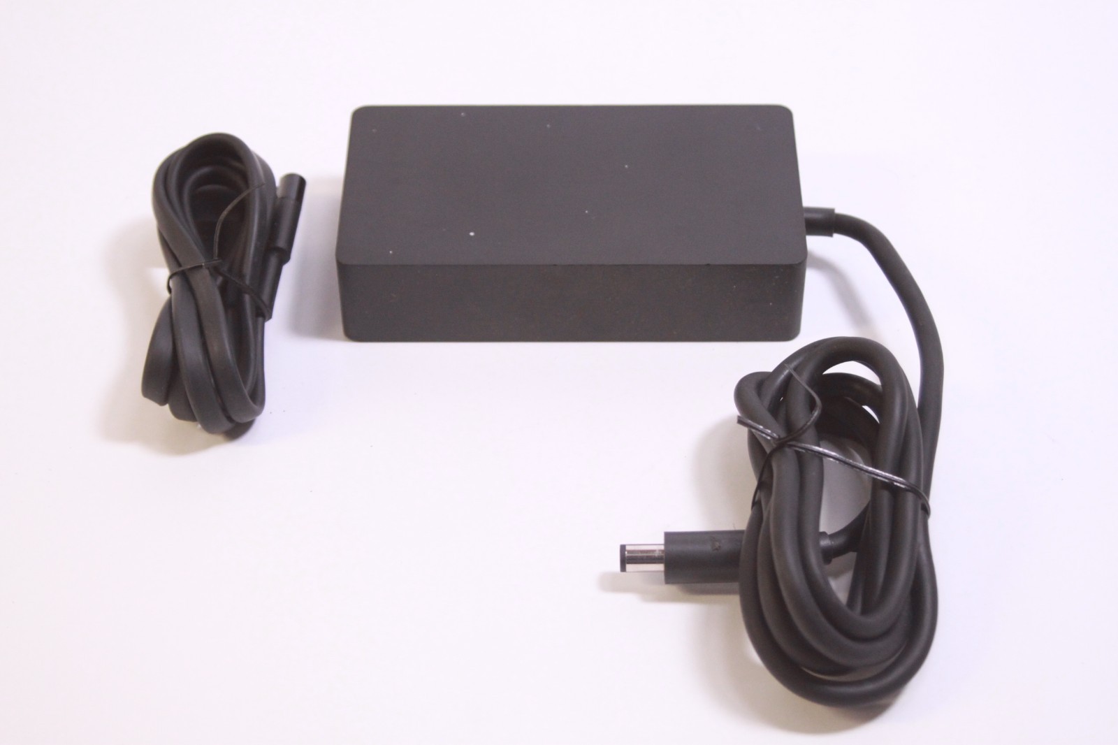 Microsoft Surface Dock 2 Model 1917 w/ 1931 Charger Adapter