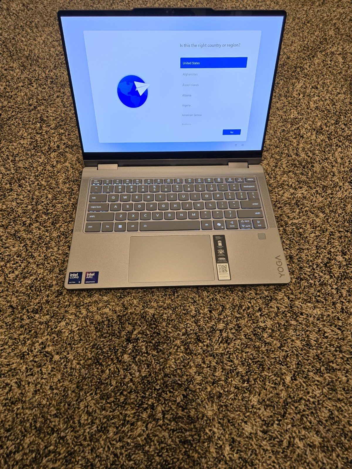 Lenovo Yoga 7i 2-in-1 14" FHD+ OLED Touch (Core Ultra 5 226V, 16GB/512GB SSD)