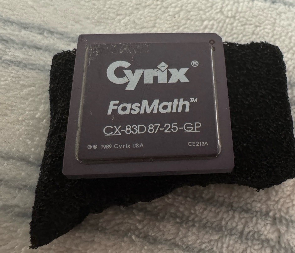 CYRIX CX-83D87-20-GP Fasmath Math Coprocessor for 386DX CPU 25 MHz