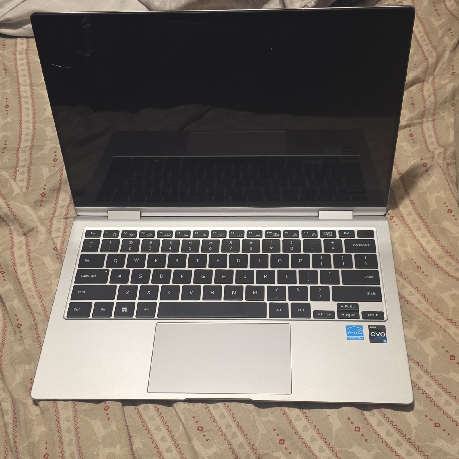 Samsung Galaxy Book2 Pro 13.3" FHD i7-1260P 16GB no SSD AMOLED Laptop Read