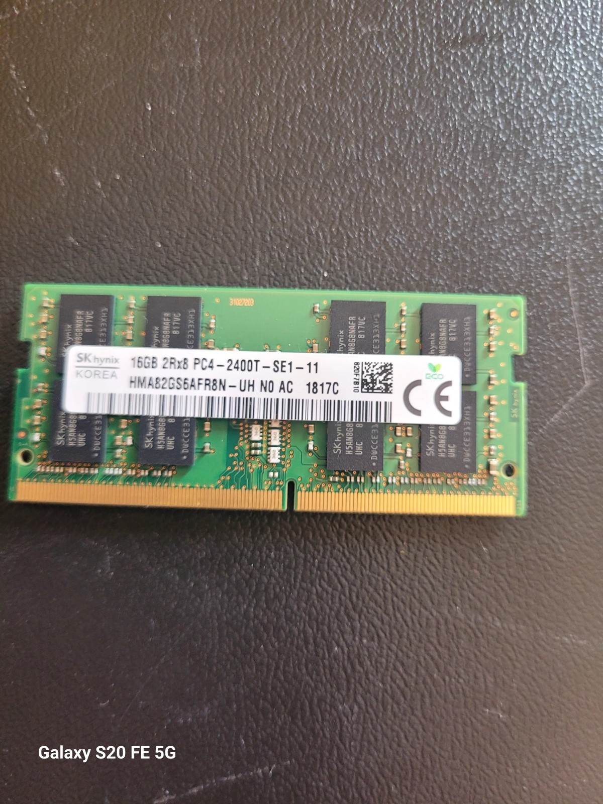 SK Hynix 16GB (1x16GB) PC4-2400 (DDR4-3000) SODIMM Memory HMA82GS6AFR8N-UH