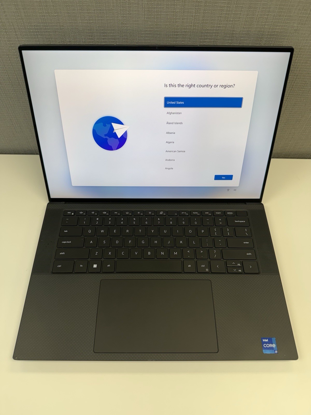 Dell Precision 5570 15.6" 4K i7-12800H 16GB 512GB RTX A1000 Win11Pro (Bad Touch)