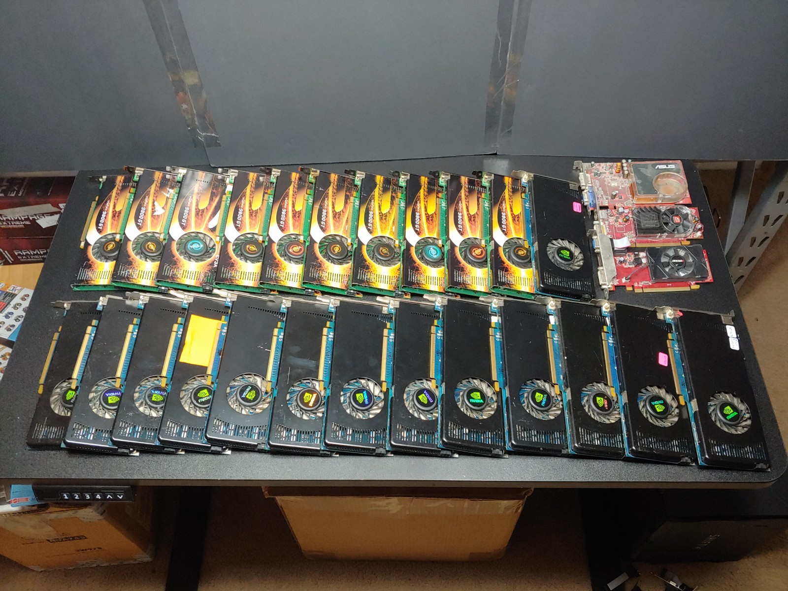 *READ* Lot Of 27 Video Graphic Cards EVGA 9800 GT HD5450 Scrap parts/repair gold