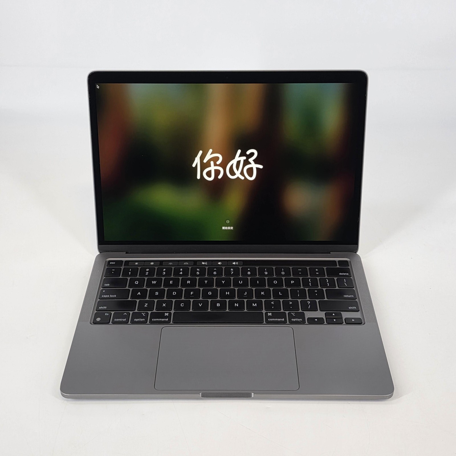 MacBook Pro 13 Space Gray 2022 3.49GHz M2 8-Core CPU 10-Core GPU 16GB 256GB Good