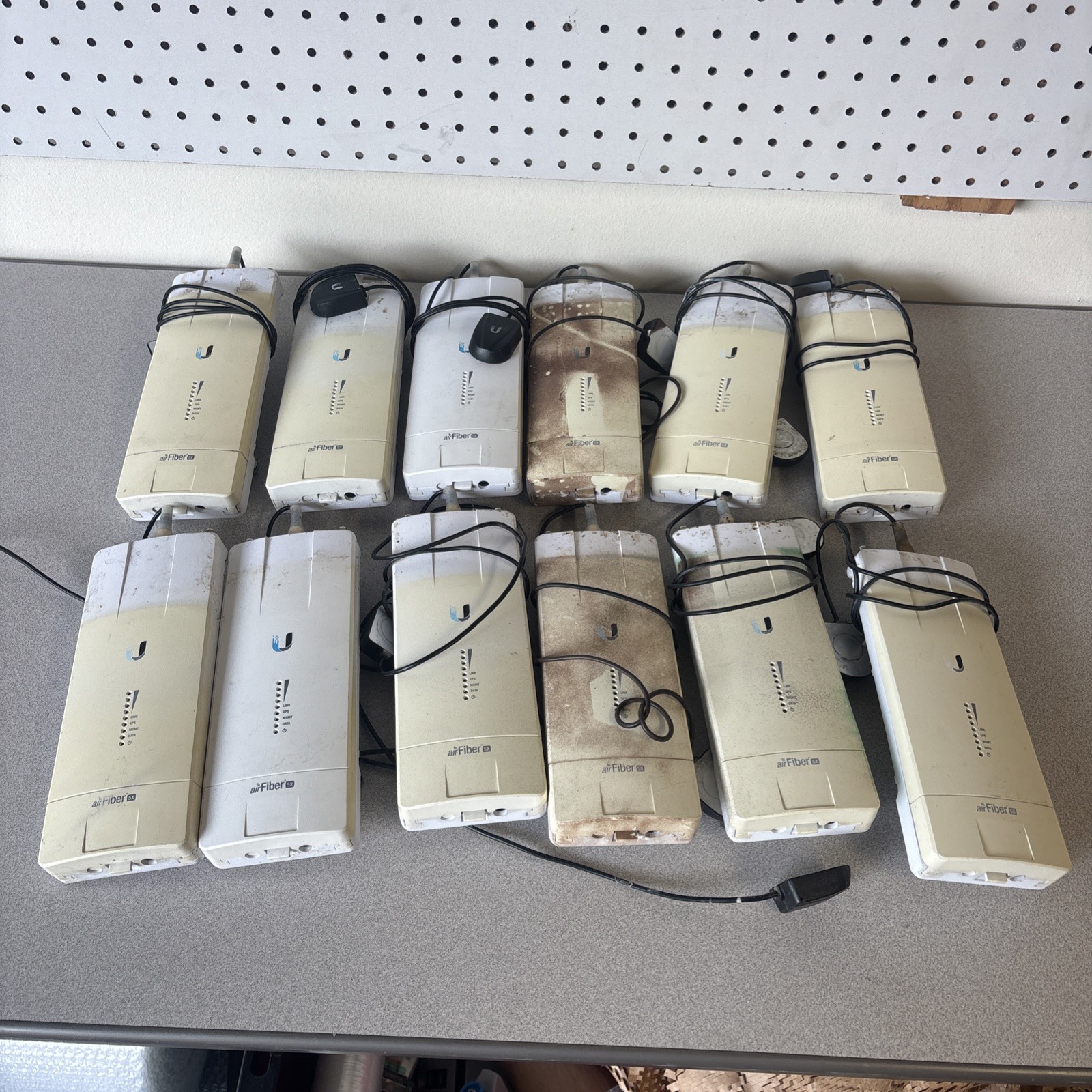 (12) Ubiquiti airFiber 5X AF-5X 5GHz PoE Gigabit Ethernet Radios