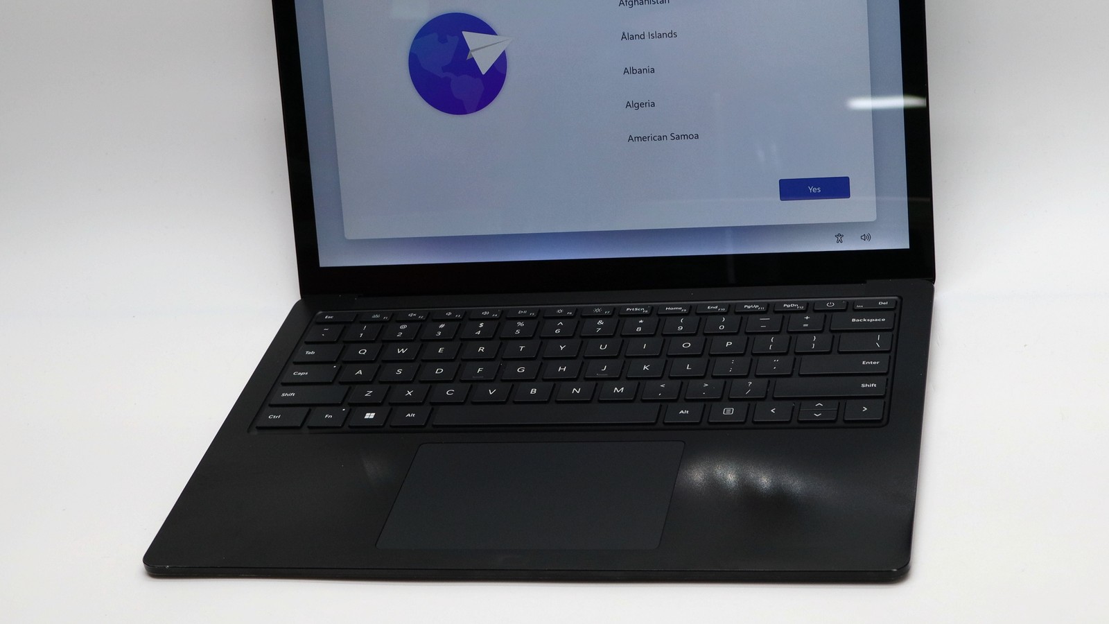 Microsoft Surface Laptop 5 13" i7-1265u 16GB 256GB NEEDS REPAIR