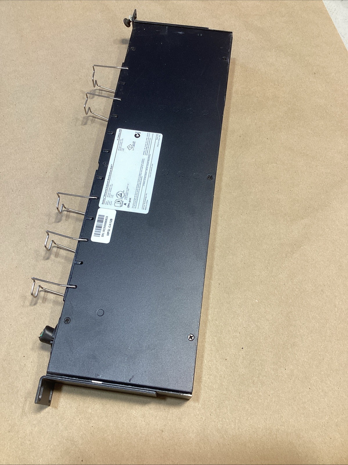 Sentry Metered Cabinet Distribution Unit C-12H2-L30M