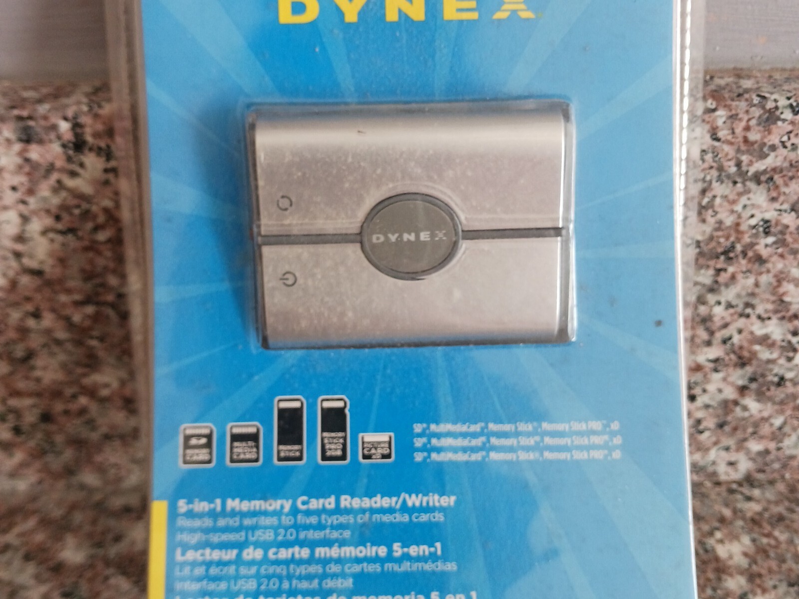 Dynex DX-CR501 External USB 5-in-1 Multi Memory Card Reader/Writer Universal New