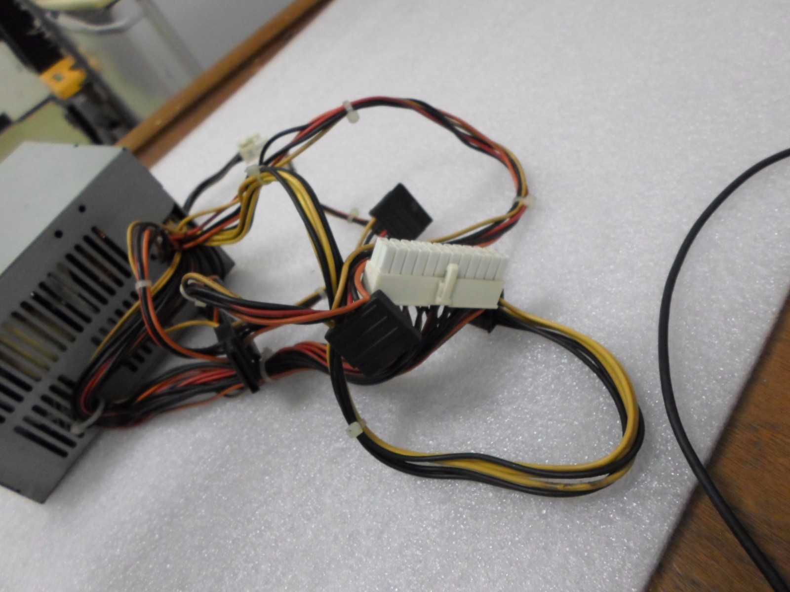 DELL 0FY630 or 0YX448 LITE-ON PS-5301-08 300W POWER SUPPLY