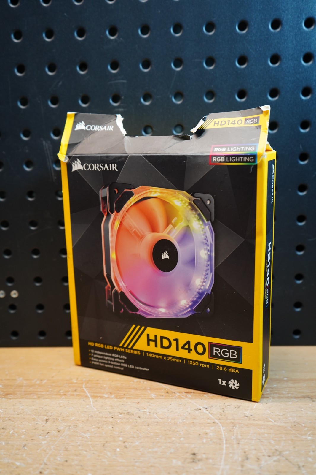 (Z) Corsair HD140 RGB 140mm PWM LED Case Fan Single Fan - Damaged Box