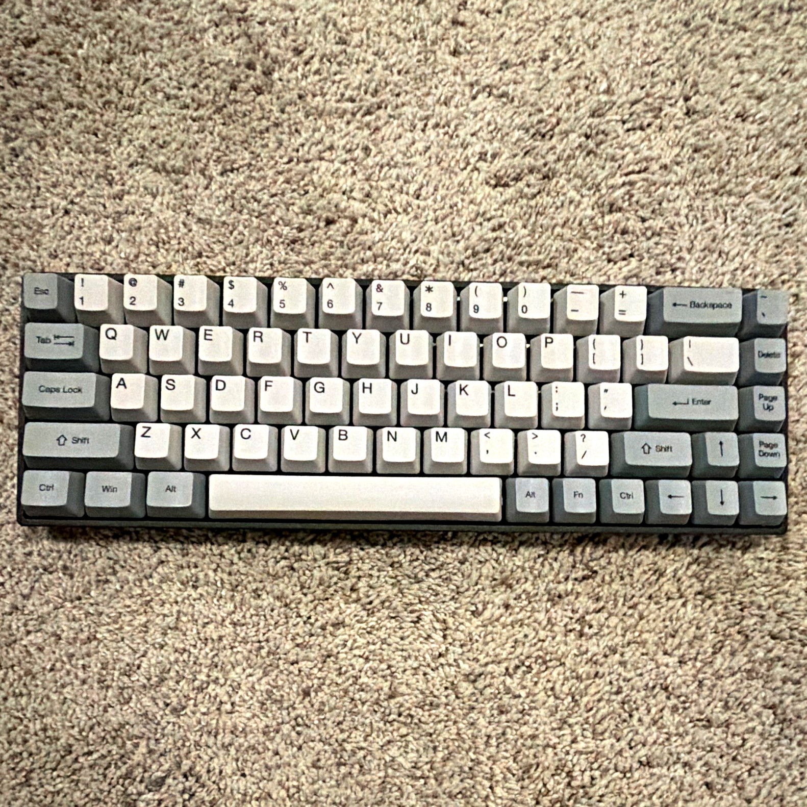 Akko 3068 mechanical keyboard with brown switches