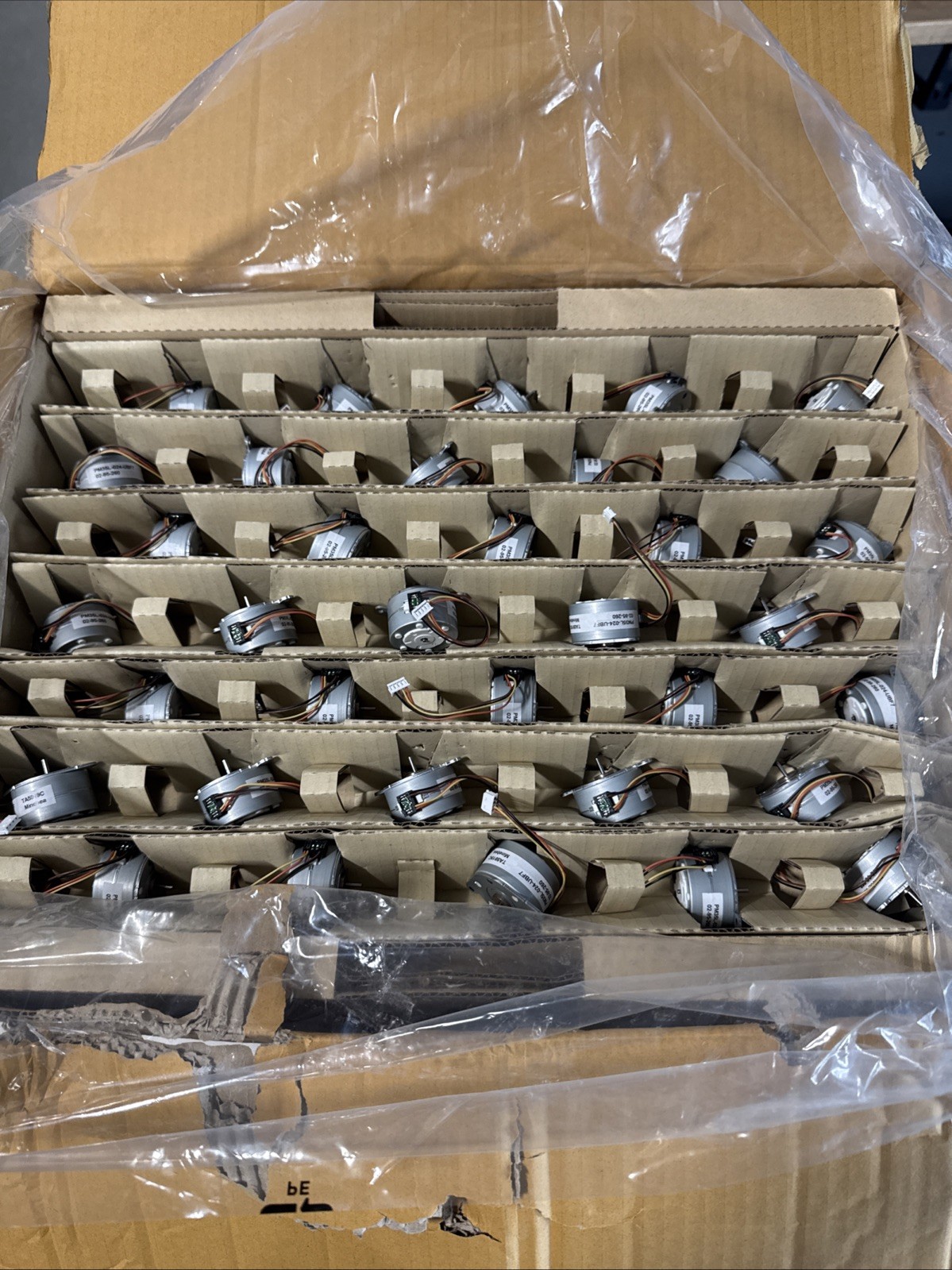 Wholesale Lot of 140 NEW. Minebea Stepping Motors. PM35L-024-UBF7. TA5919C