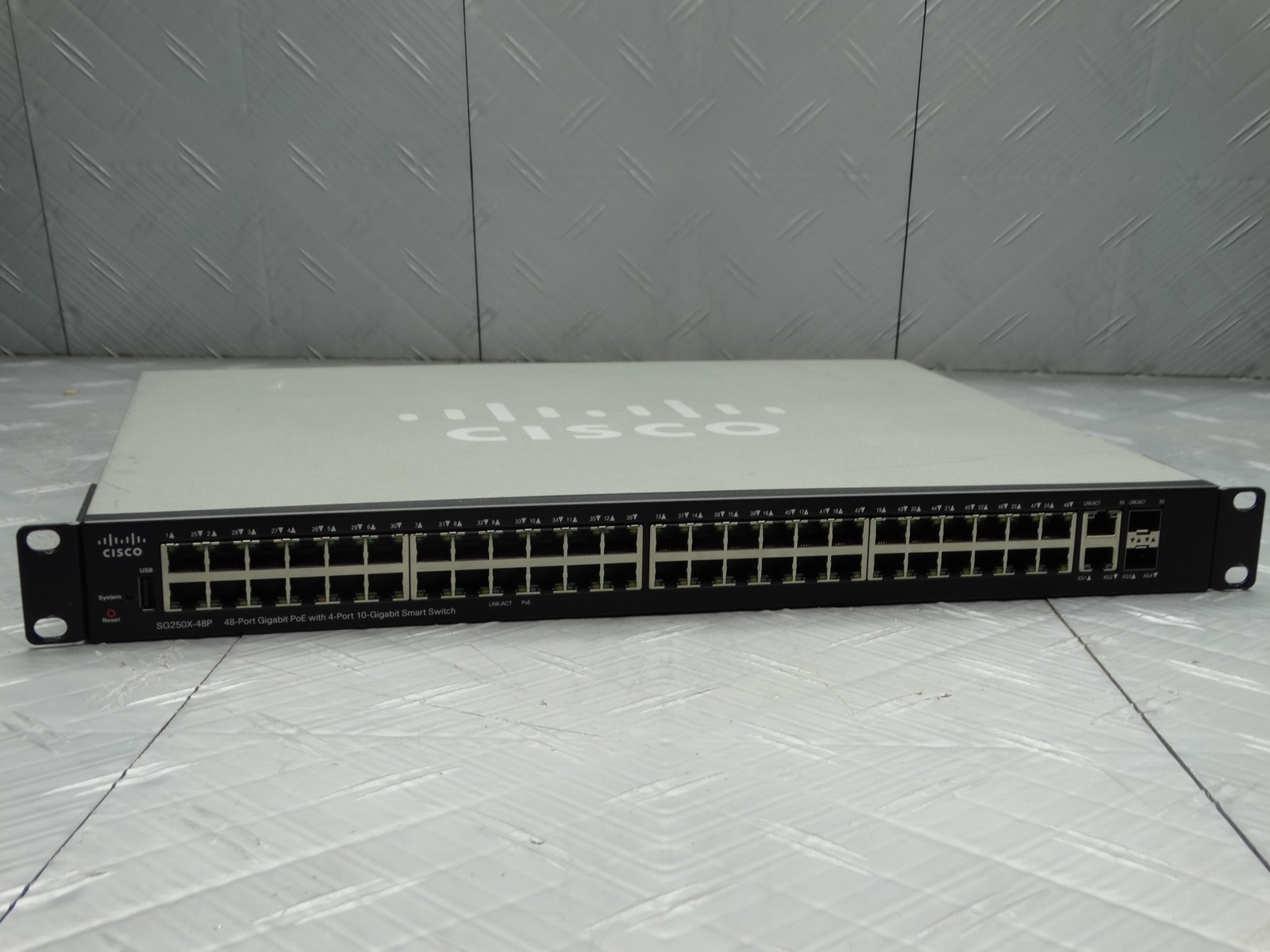 Cisco SG250X-48P-K9 48-Port Gigabit PoE Smart Switch 10G Uplinks