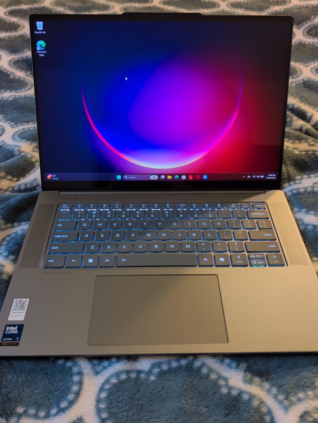 Lenovo Yoga Slim 7 15ILL9, Ultra 7 256V,  16 GB Ram, 1 Tb Ssd, QHD 15 Inch, W11H