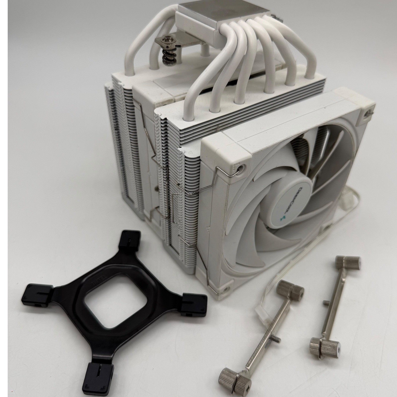 DeepCool AK620 WH CPU Air Cooler Dual-Tower White Intel Mounting Tested