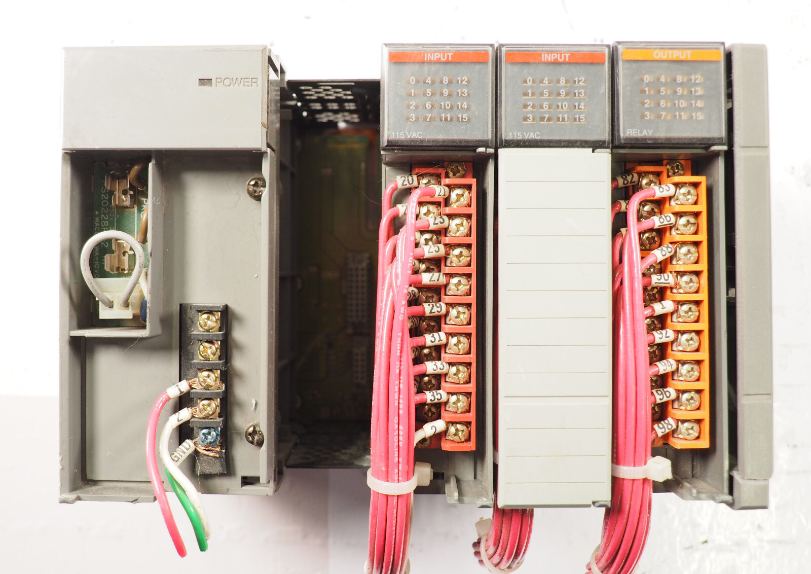 ALLEN-BRADLEY SLC 500 1746-P1 PSU 2x 1746-IA16 Input Mod 1x 1746-OW16 Output Mod