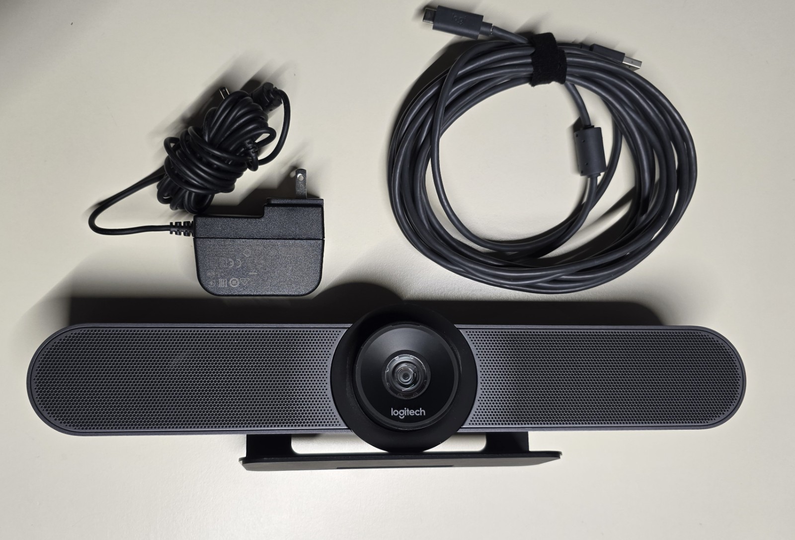Logitech Meetup 960-001101 Video Conf Cam / Speaker with ac, usb cable