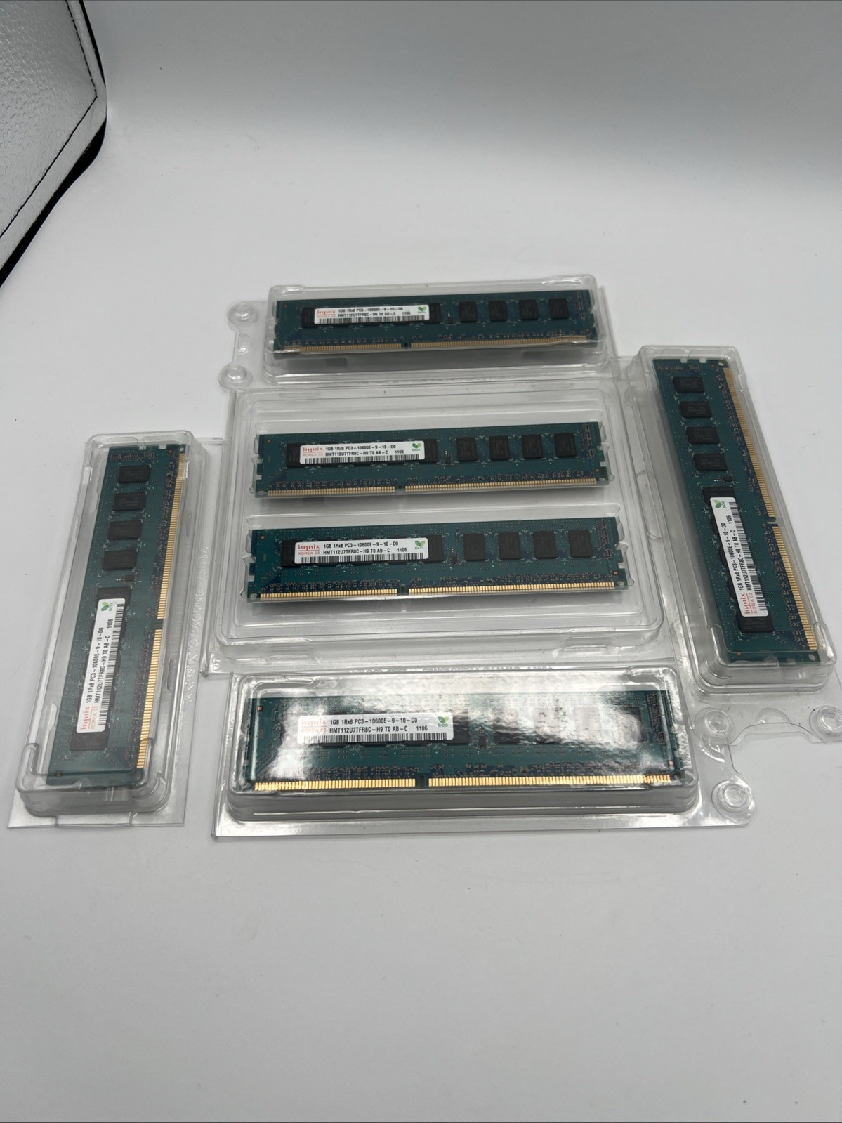 Lot of 6x 1GB (6GB) Hynix HMT112U7TFR8V-H9 PC3-10600E Server Memory Module