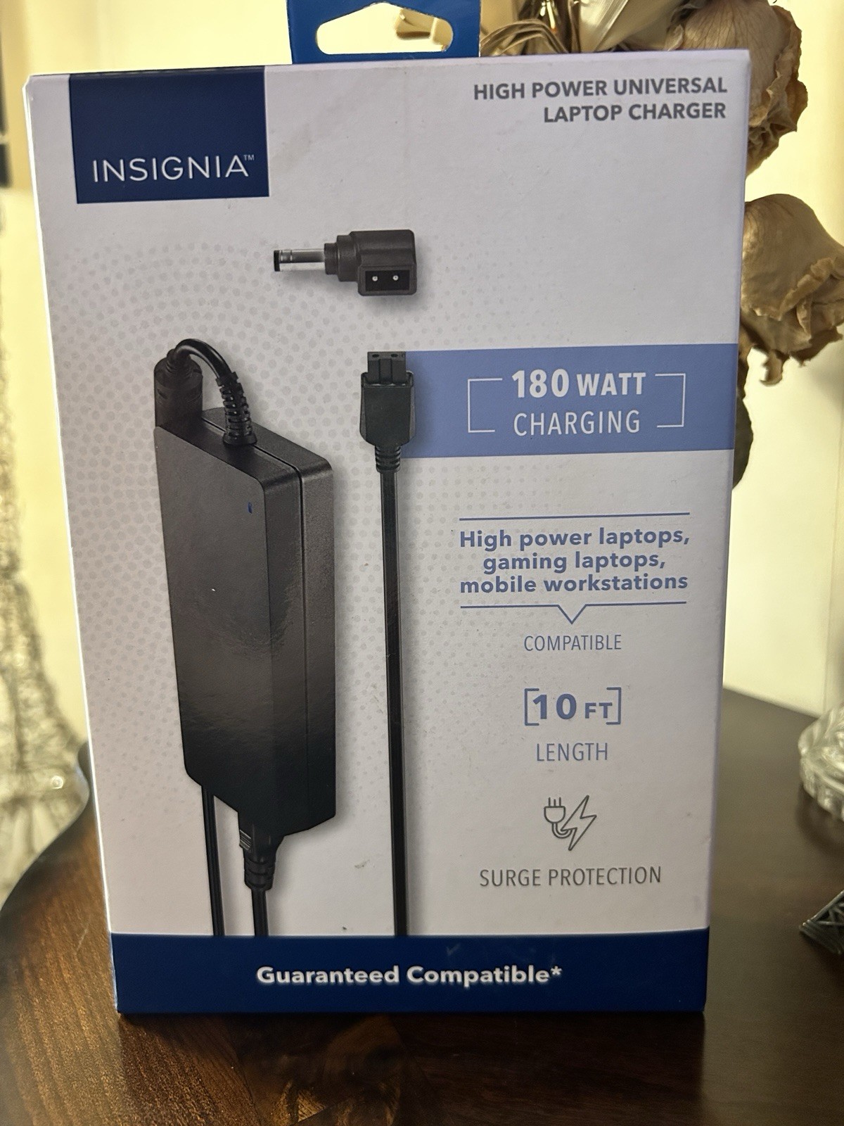 Insignia 180 Watt High Powered Universal Laptop Charger ￼