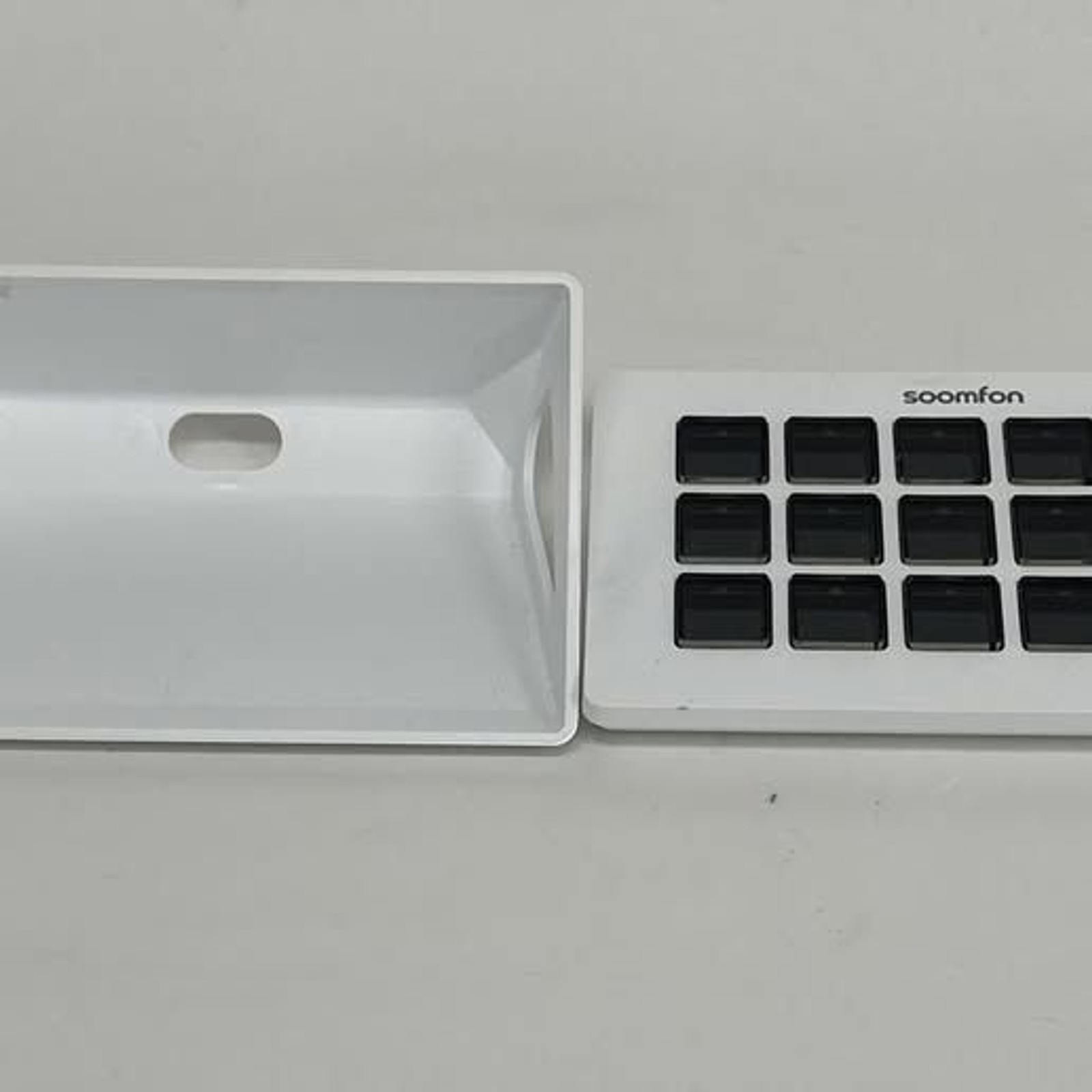 Soomfon XF-CN001 White 15 LCD Macro Keys Stream Controller [COPY]