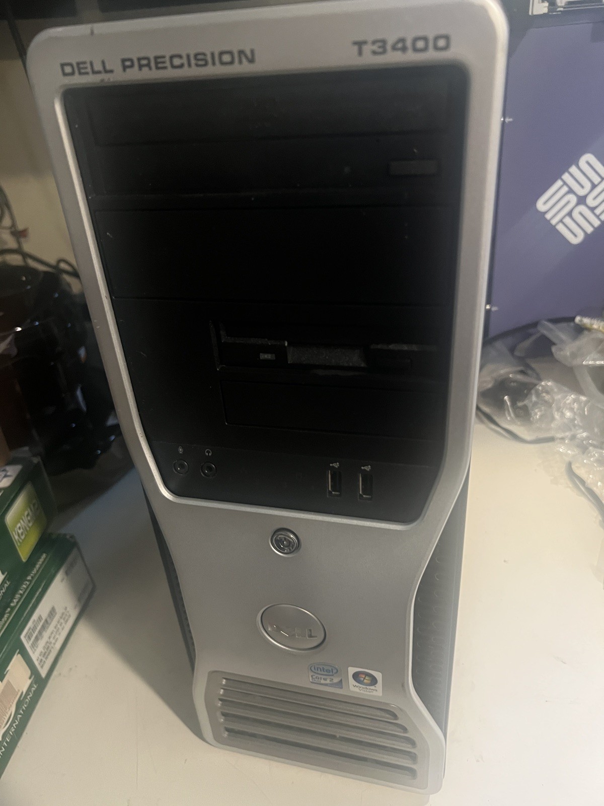 Dell Precision T3400 PC  Intel Core 2 Duo E7300 2.66GHz No Drive 1GB RAM DVD