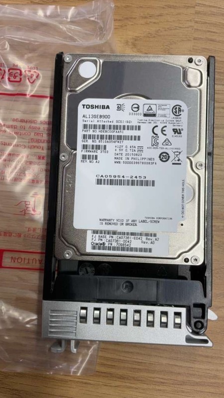 Toshiba AL13SEB900 900GB 10K 2.5" SAS Enterprise Hard Drive with Hot-Swap Caddy