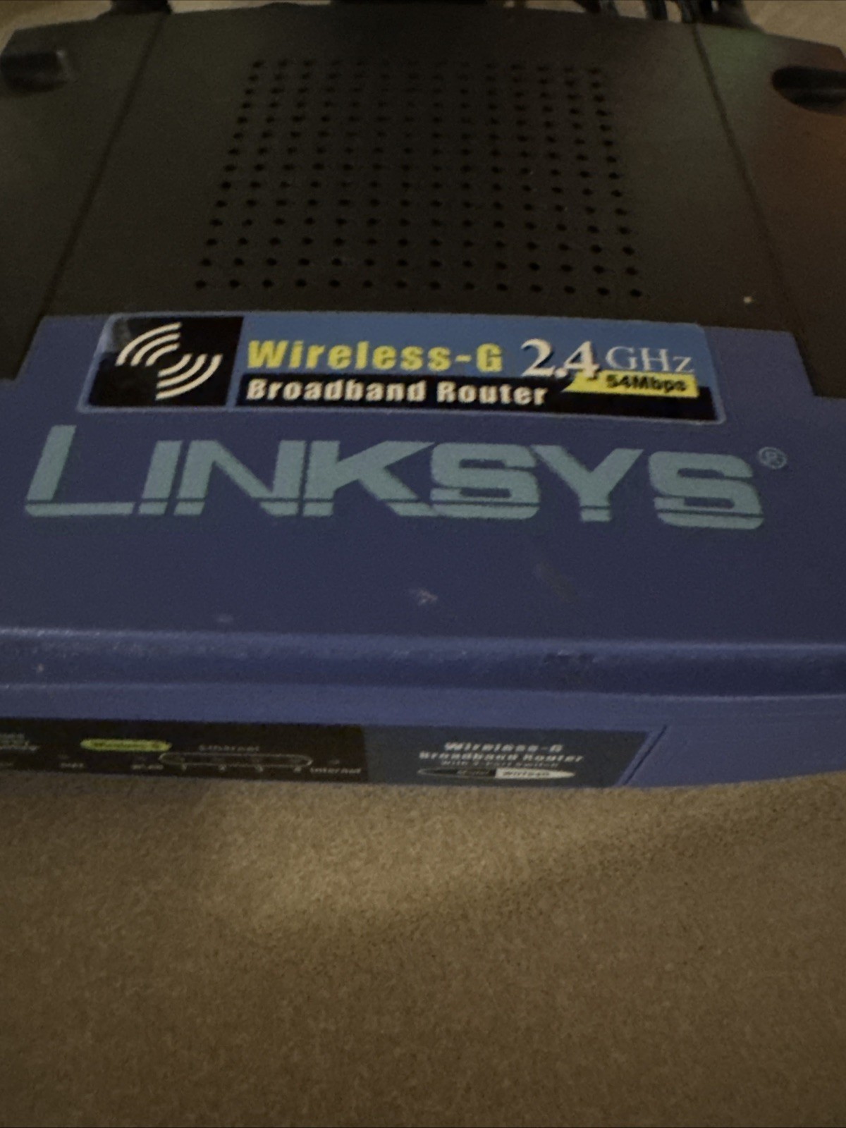 LINKSYS WRT54G V8 Wireless-G Broadband Router 2.4 GHz 54 Mbps With Adapter Works