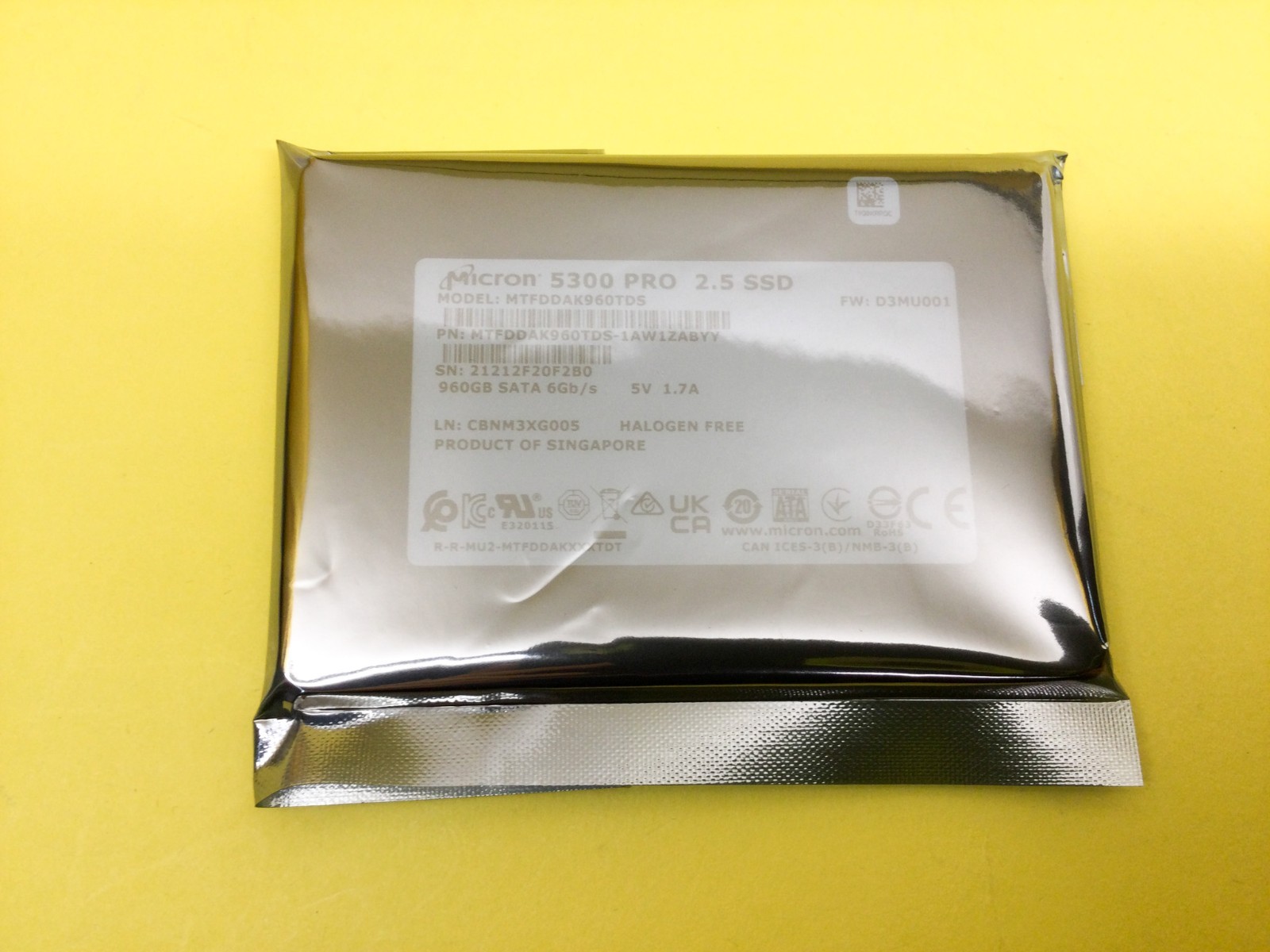 Micron 5300 PRO 960GB SATA 6Gb/s 2.5" SSD MTFDDAK960TDS NEW