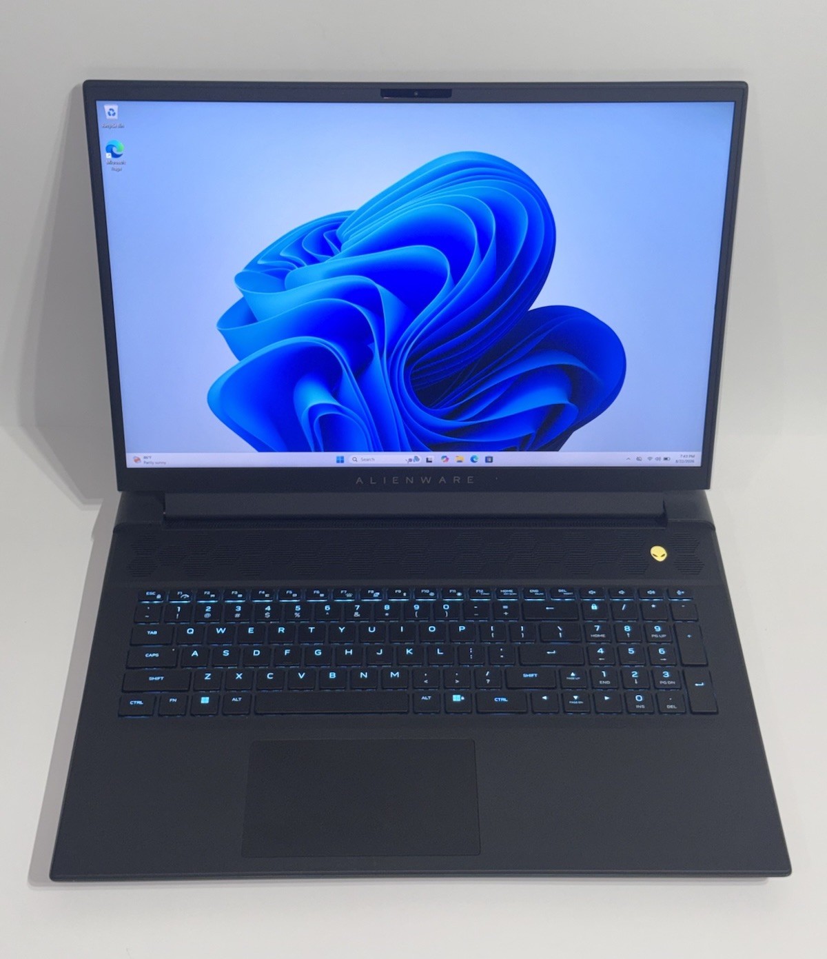 Dell Alienware M18 R2 165Hz QHD+ 2024 2.2 GHz i9-14900HX 32GB 1TB SSD RTX 4090