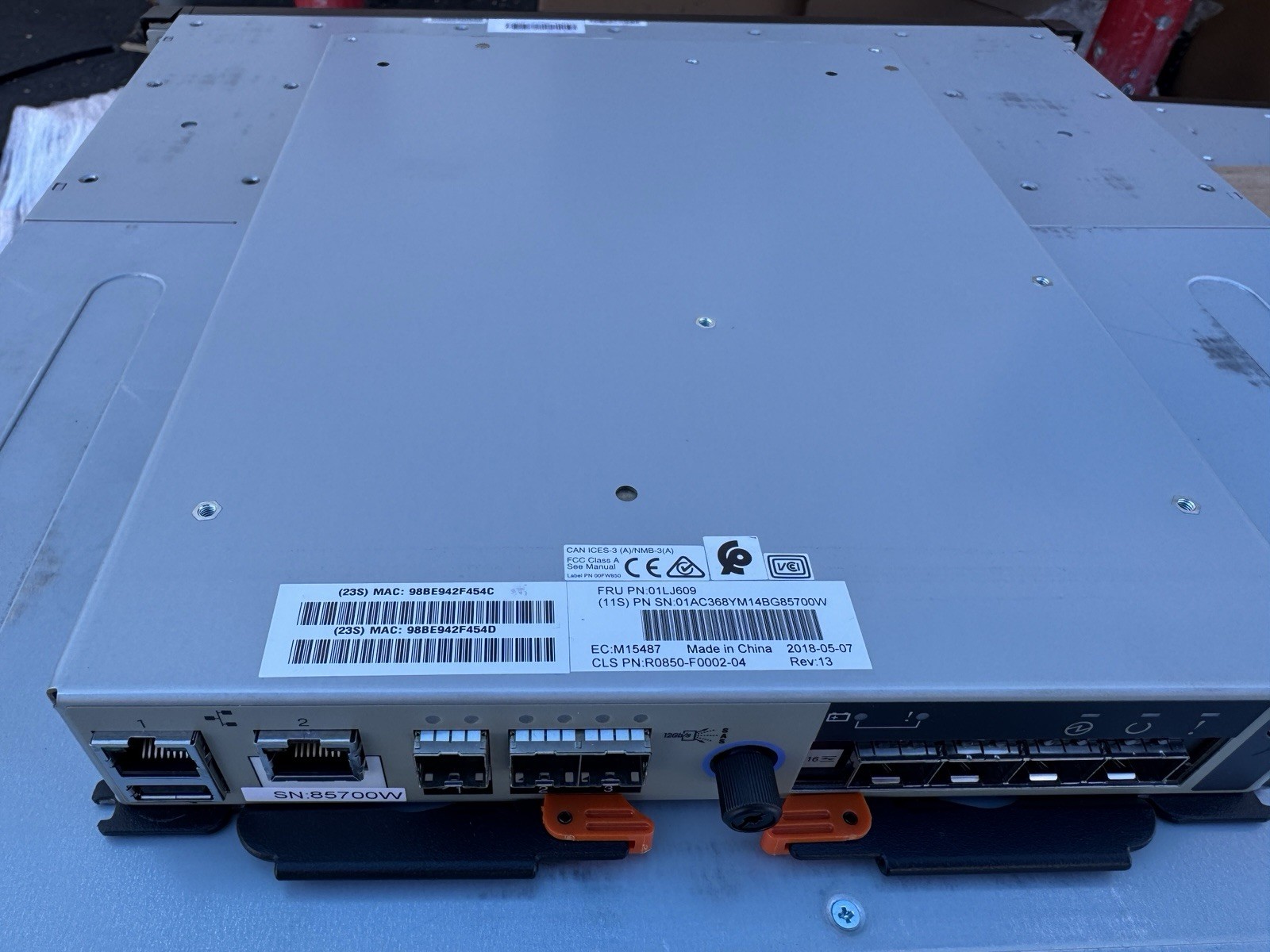 IBM 01AC371 01AC368 01LJ609 2078-224 Storwize V5000 Controller