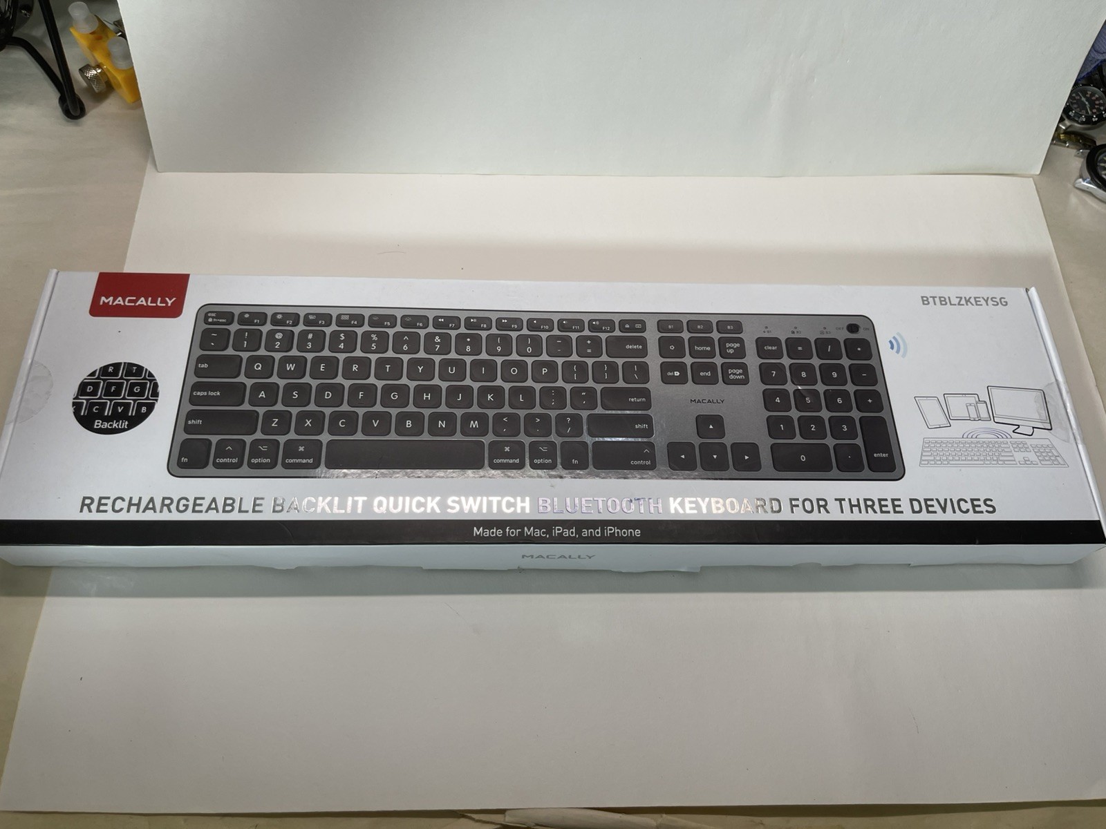 Macally Rechargeable Backlit Quick Switch Bluetooth Keyboard (BTBLZKEYSG)