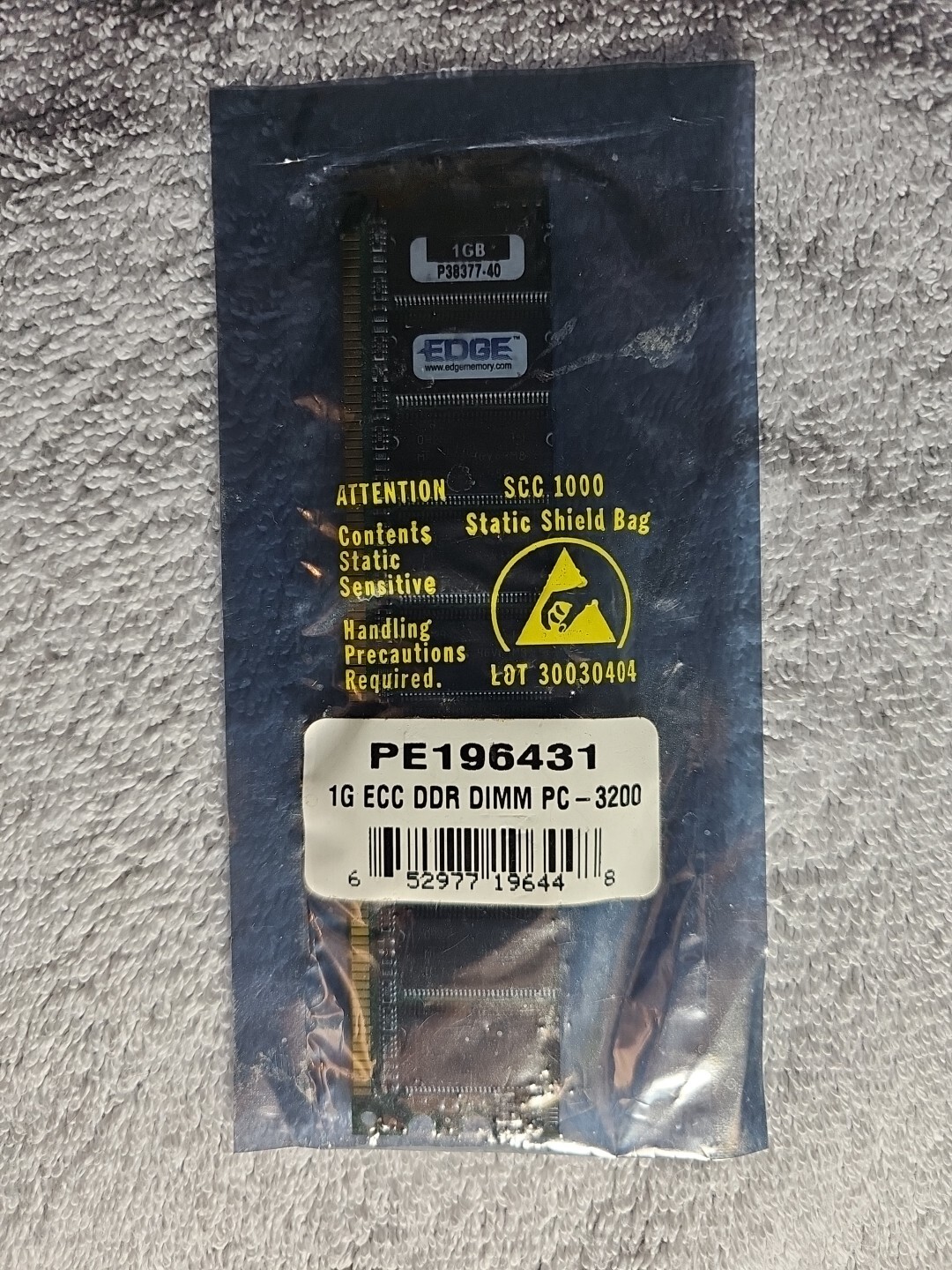 EDGE Memory 1GB Desktop Computer PC DDR 400 PC3200 ECC  RAM - PE196431