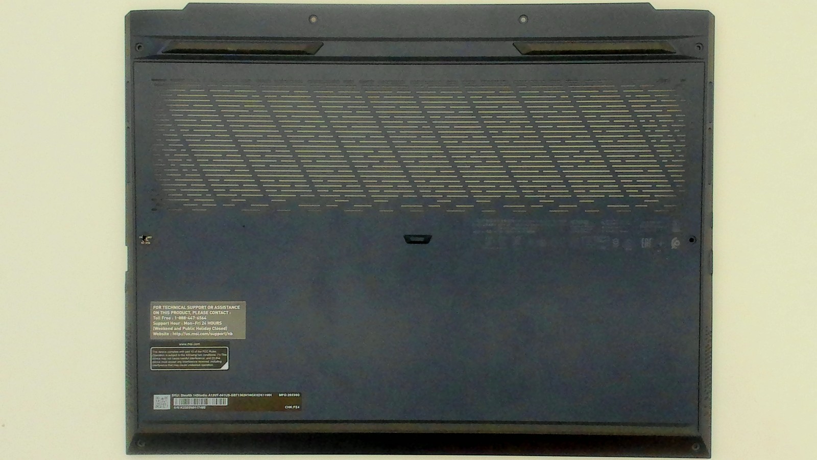MSI Stealth 14 Bottom Base