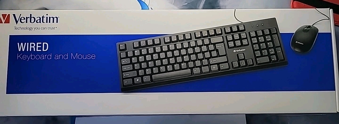 Verbatim  Wired USB Keyboard and Mouse Combo 70734 new In Box  (TH)