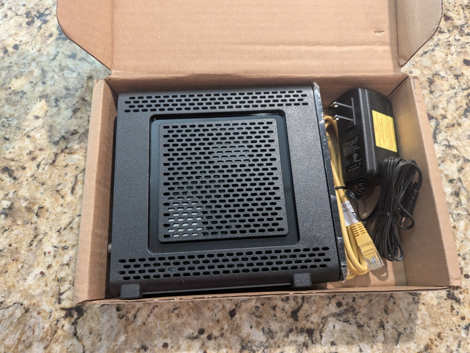ARRIS Surfboard 16x4 Cable Modem AC1600 SBG10