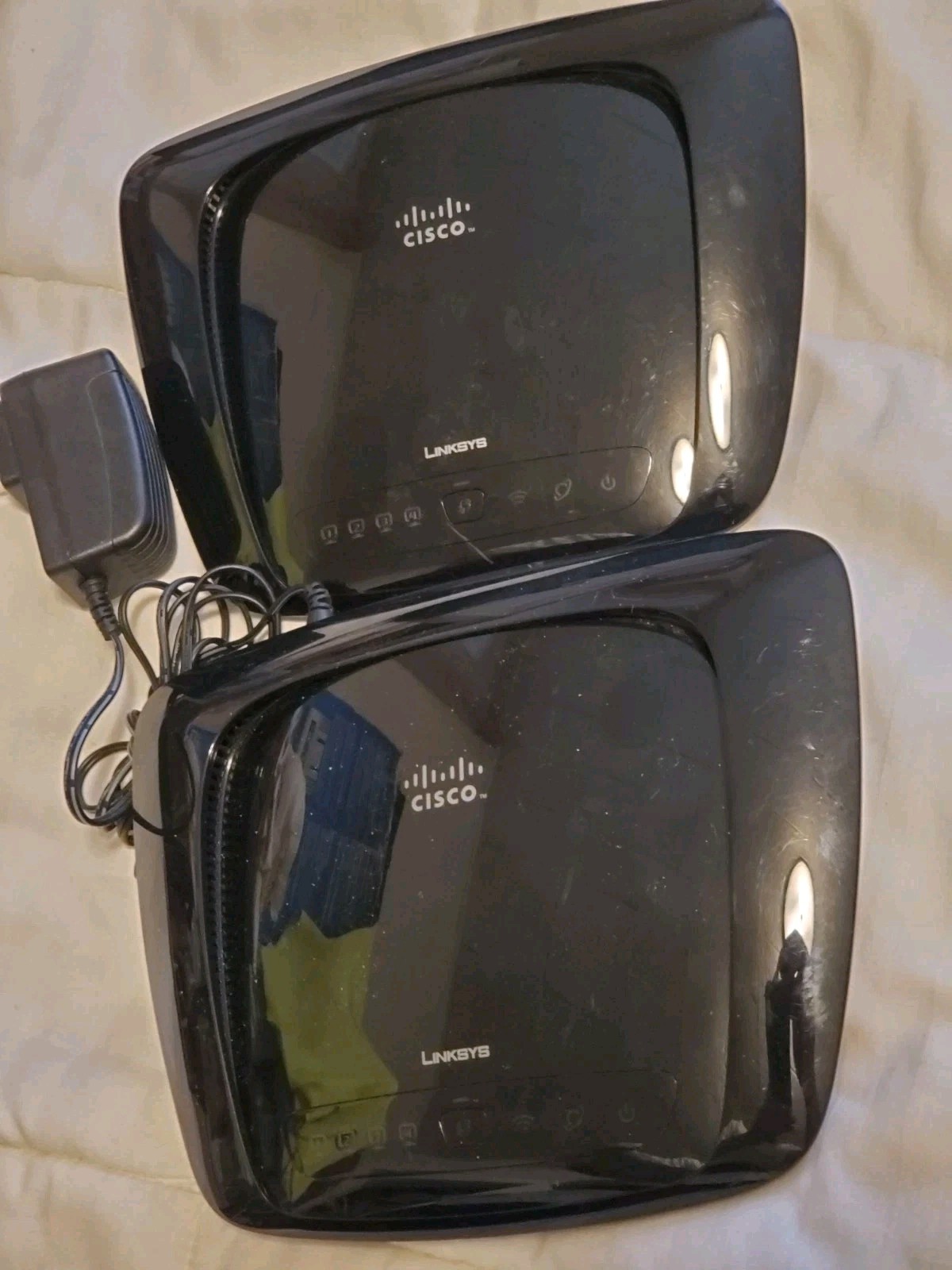 2 Lot Nice Working Cisco Linksys 4 Port Wireless Broadband Routers WRT160N V3