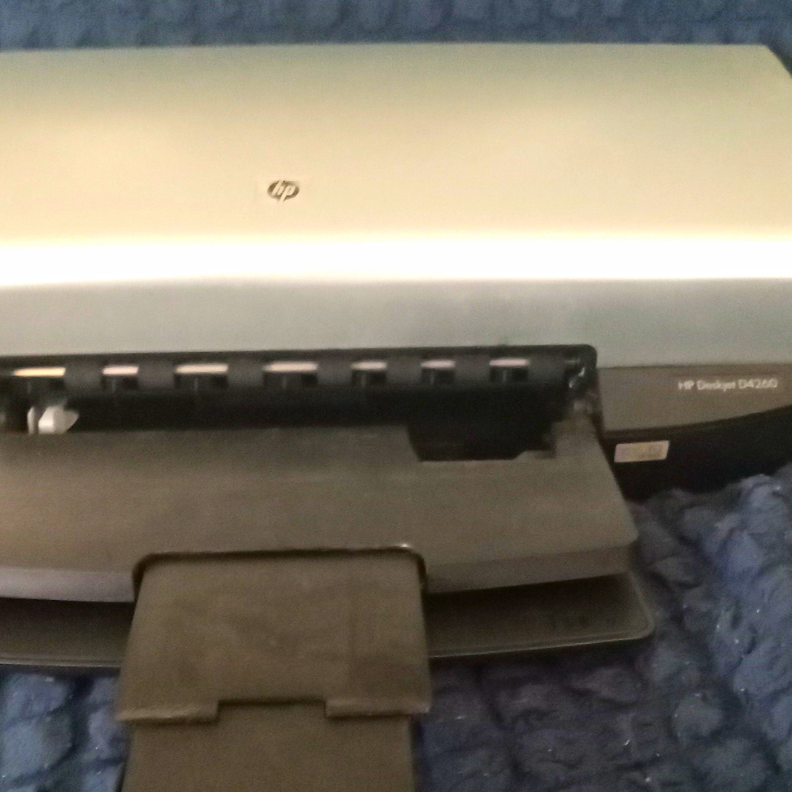 HP DeskJet D4260 Color Inkjet Printer USB 2.0 4800x1200 DPI CB637A