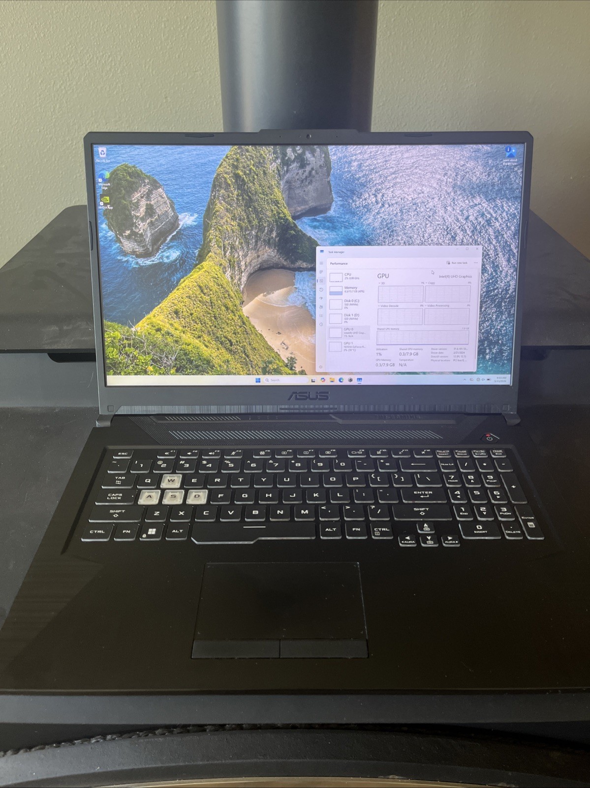 NICE Asus TUF Gaming F15 144Hz, i5-11400H 2.70GHz 1.5 TB NVME RTX 3050 W/charger