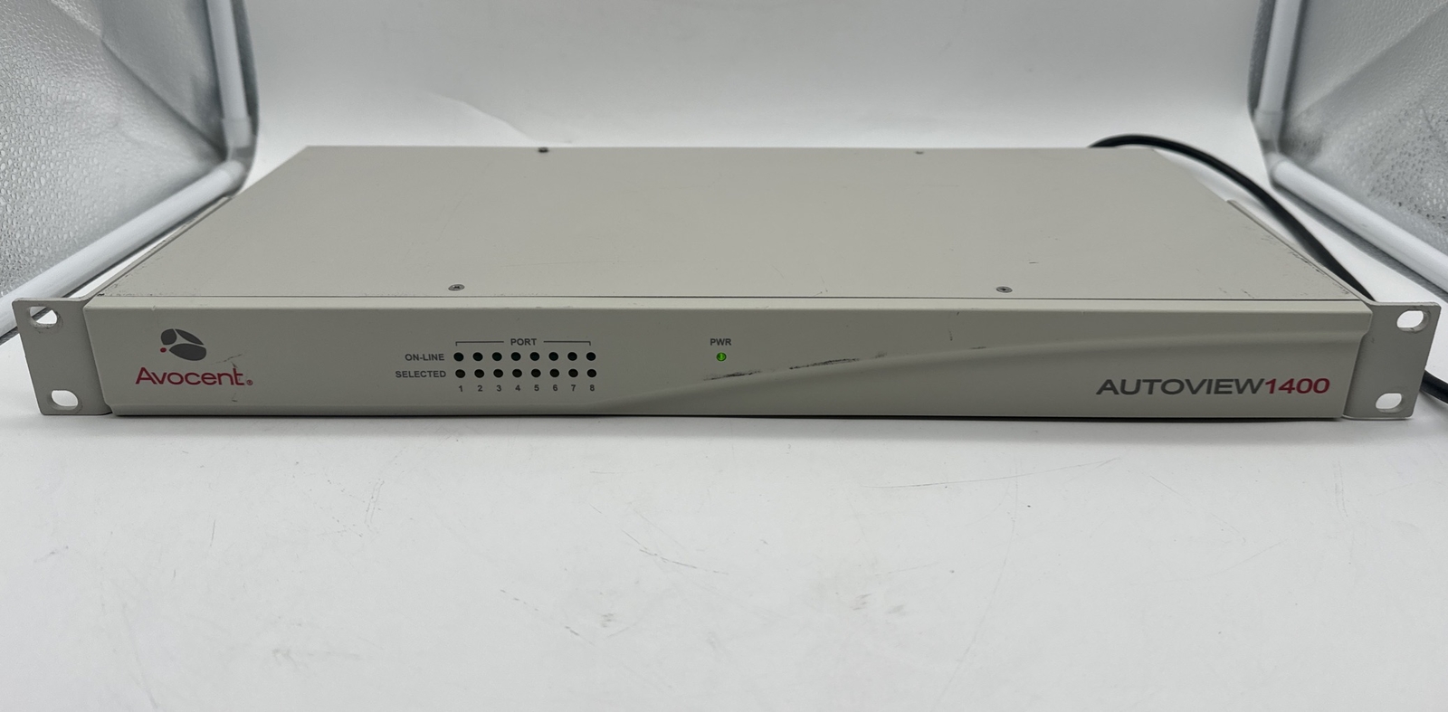 Avocent Autoview AV1400 8 Port 520-418-003 KVM Switch