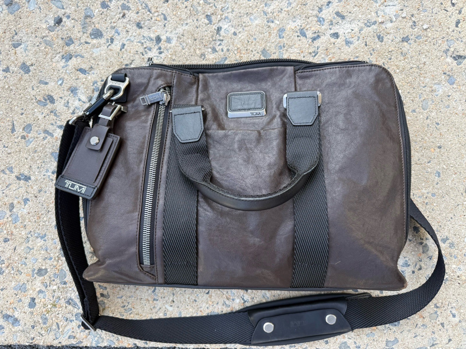 Tumi Alpha Bravo Aviano Slim Brief (Leather), style 1033001041
