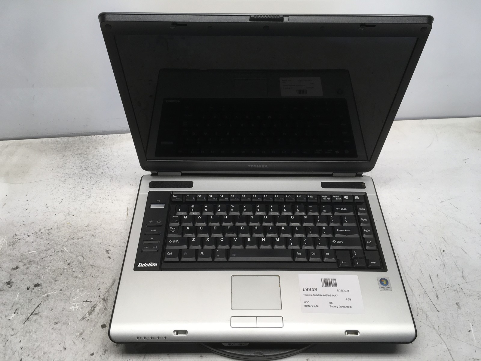 Toshiba Satellite A135-S4447 Intel Core 2 Duo 1 GB NO HDD No Batt