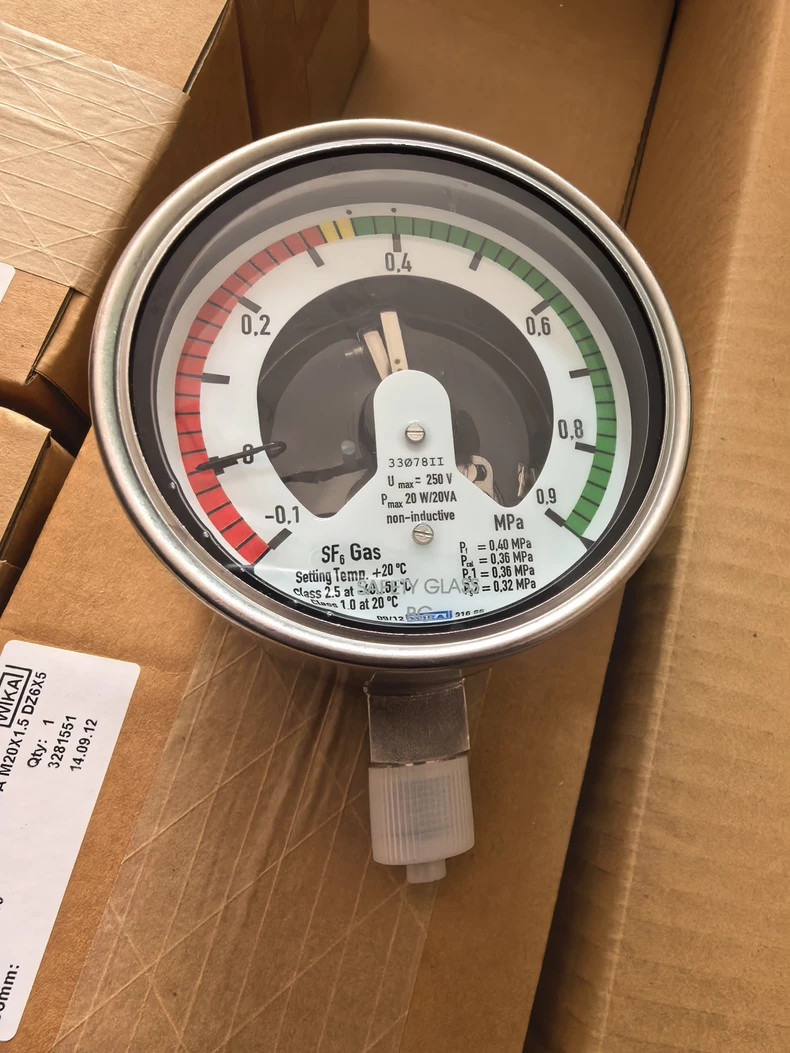 SHIP FedEx 1PCS NEW 233.52.100 -0.1/+0.9 MPA M20X1.5 DZ6X5 821.2.2 Measurement