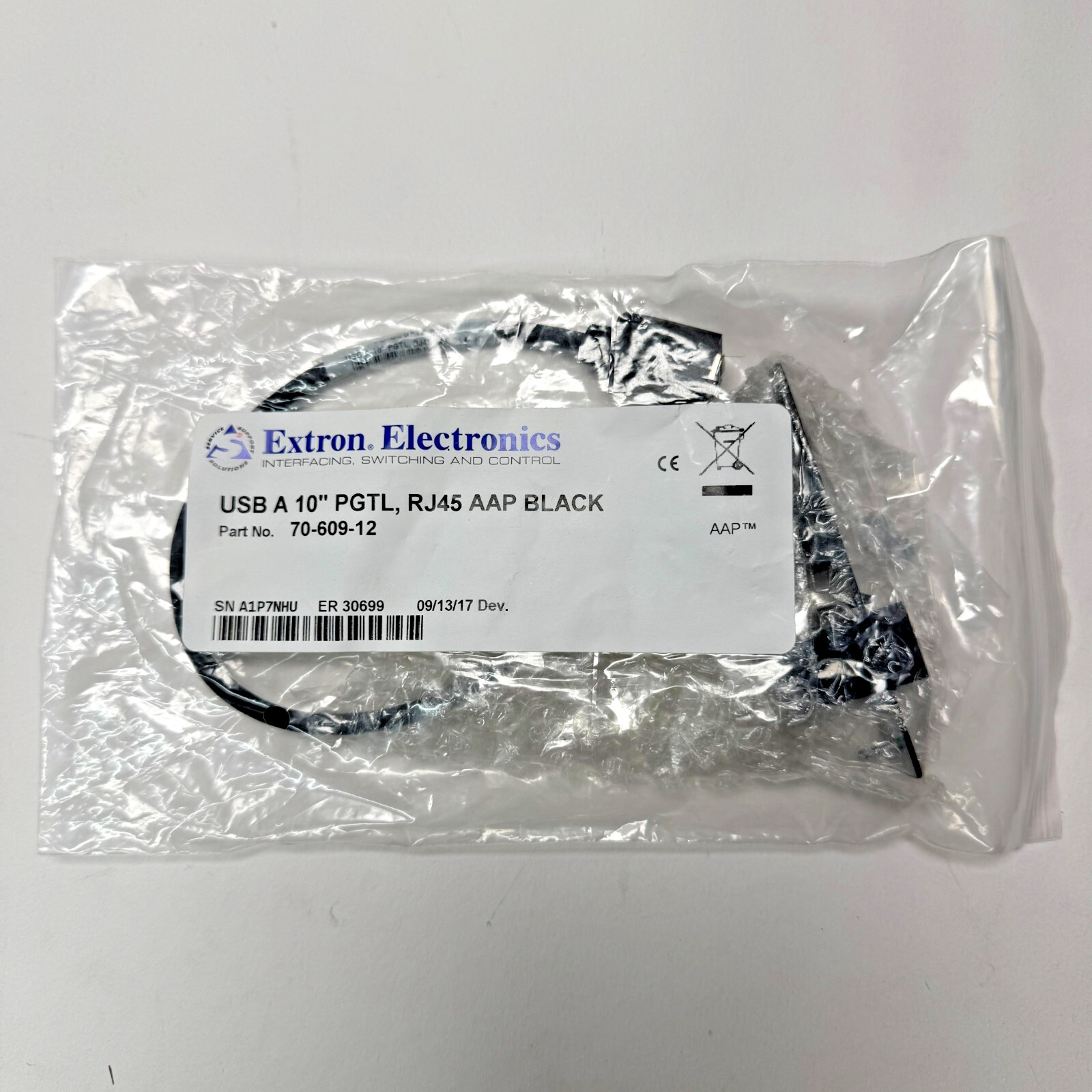 (Qt 11) Extron Electronics 70-609-12 USB A 10" PGTL, RJ45 AAP Black - New
