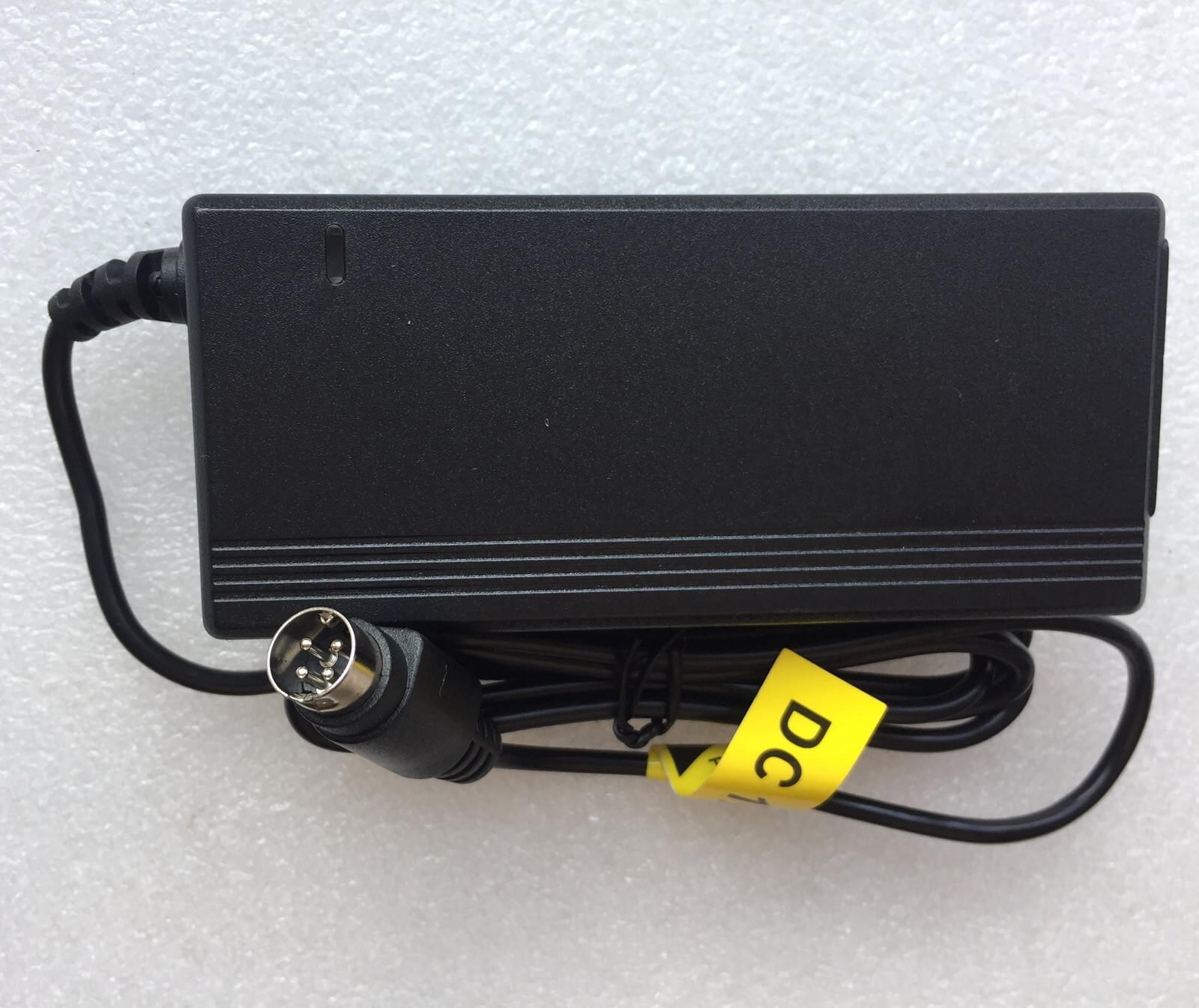 New Original CWT 12V 3.33A 4PIN AC Adapter For Hikvision ds-7216hghi-sh Cctv DVR