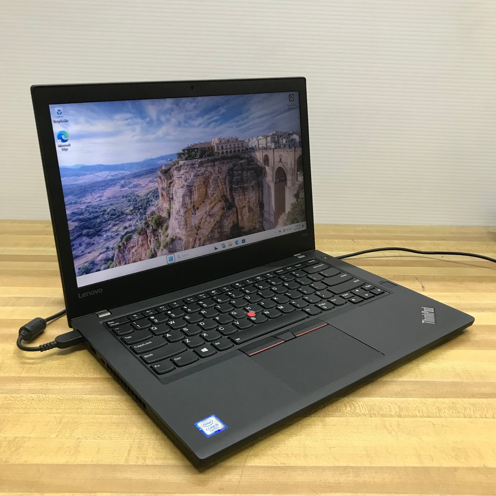 Lenovo ThinkPad T470 14" i5-7200U 2.50GHz 8GB RAM 128GB SSD (Windows 11 Pro)