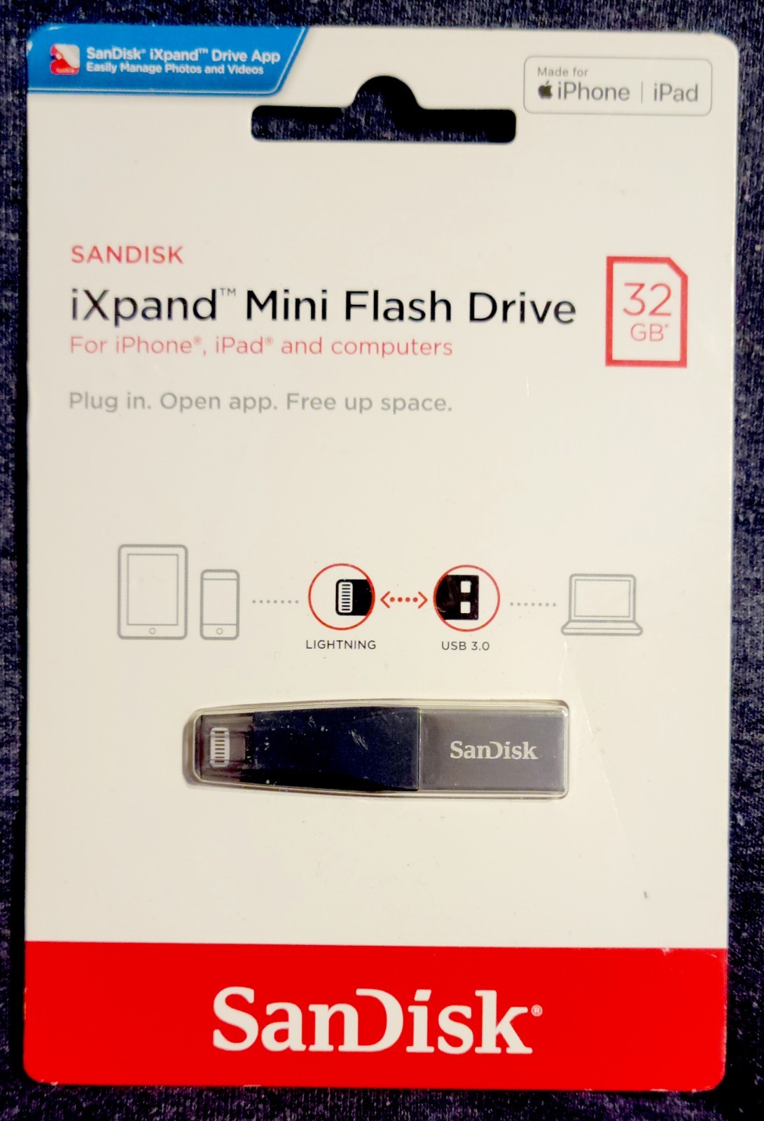 Sandisk 32 GB iXpand Mini Flash Drive iphone ipad and PC
