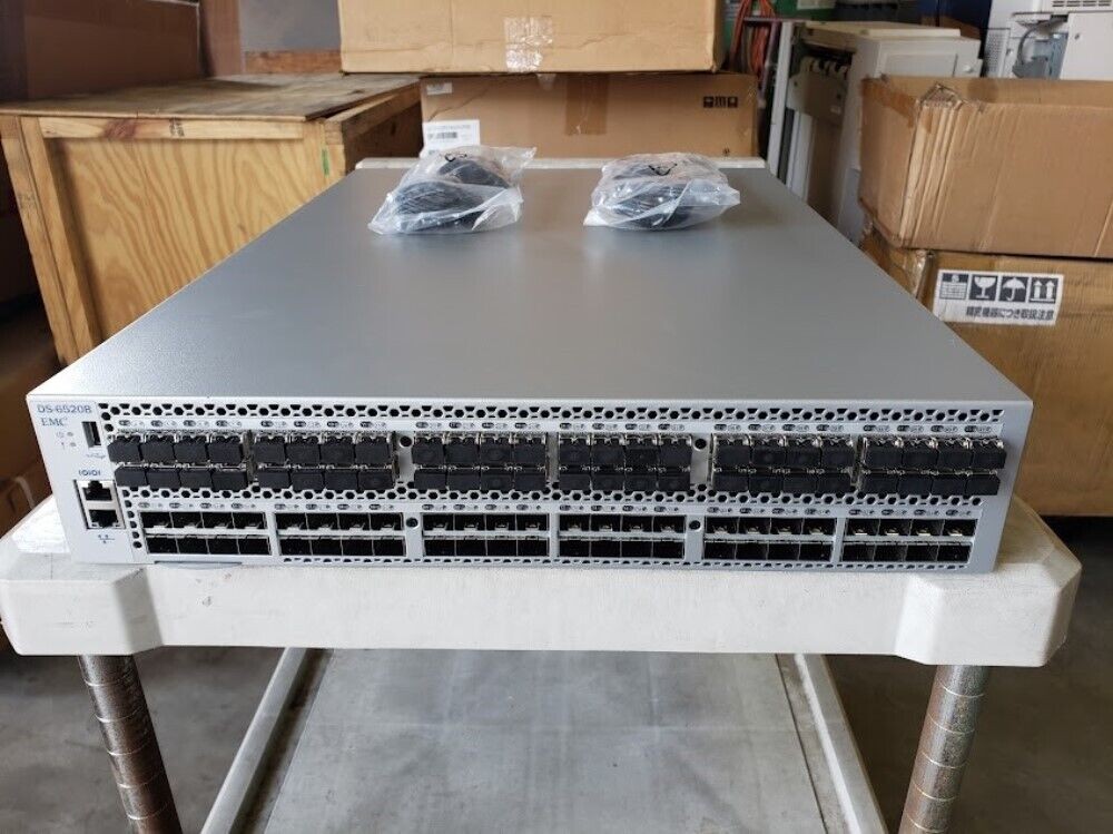 Brocade EMC DS-6520B 96 Port Fibre Channel Switch w/ 48 Brocade 57-1000117-01