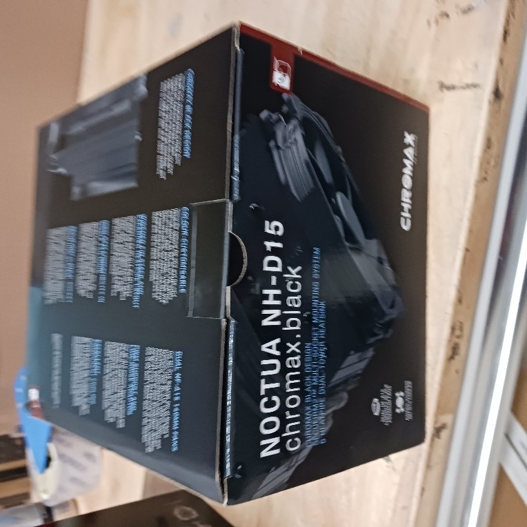 Noctua NH-D15 chromax.Black Dual Tower CPU Cooler